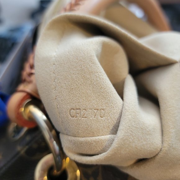 ❌❌ SOLD ❌❌ Louis Vuitton Artsy in Monogram - Picture 16 of 16